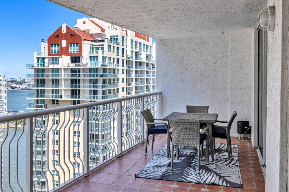 Pleasant 1 Bed 1 Bth Brickell Miami